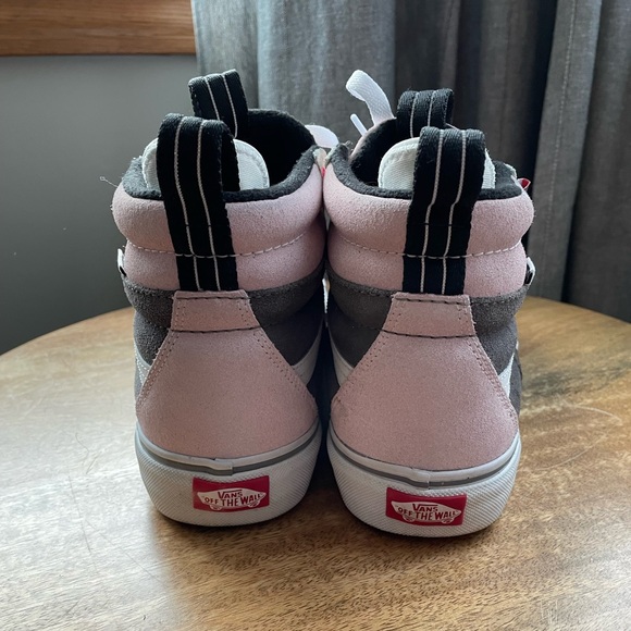 Vans Sk8-Hi MTE-2 in men’s 8.5 / women’s 10 - pink checkerboard - Picture 2 of 10